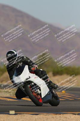 media/Nov-06-2023-Moto Forza (Mon) [[ce023d0744]]/3-Intermediate Group/Session 3 (Turn 5)/